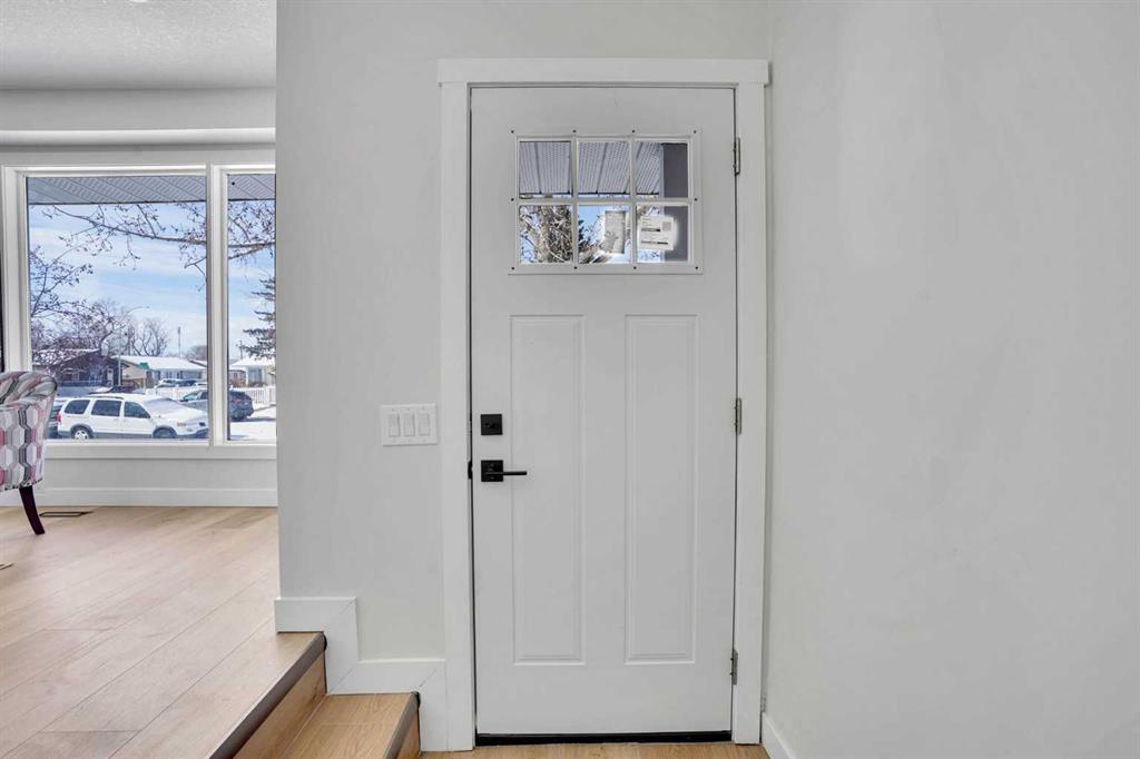 Additional image 4 of 7842 21a Street SE, Calgary, AB, T2C 1Z2