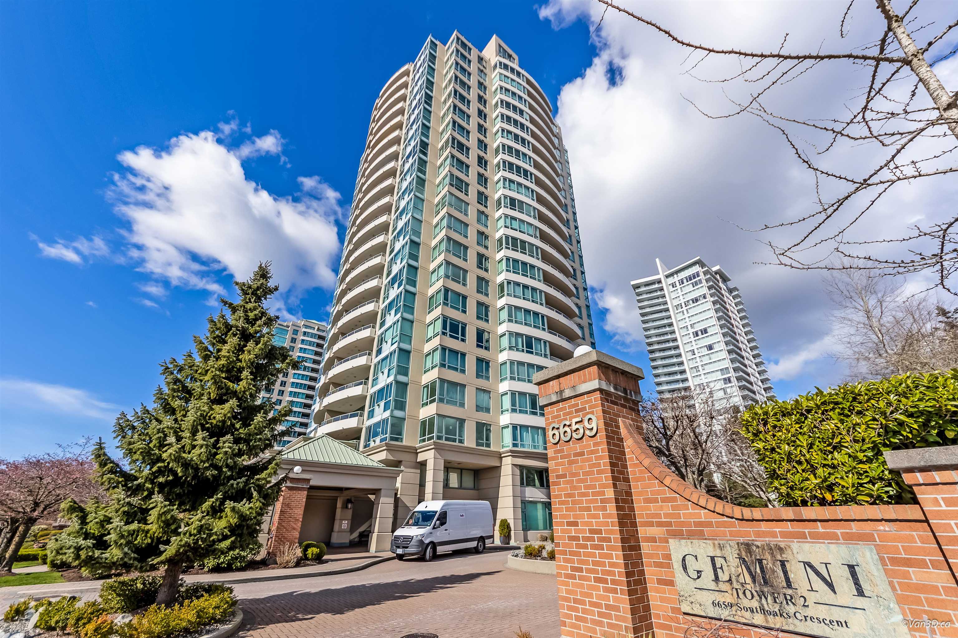 1501-6659 Southoaks Crescent, Burnaby, BC, V5E 4M9