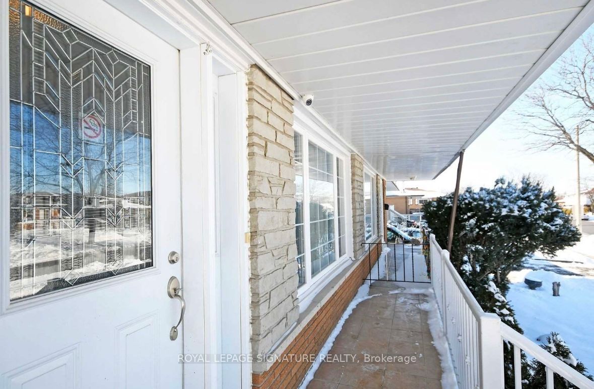 Additional image 2 of Main-3424 Clara Drive, Mississauga, ON, L4T 2C7