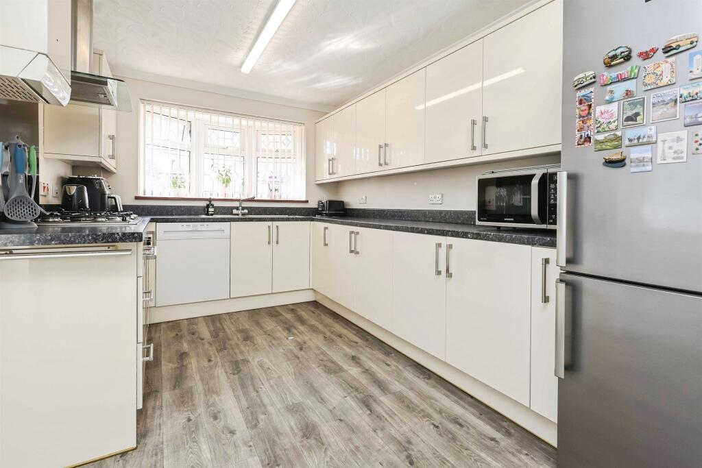 Additional image 17 of The Crescent, Cradley Heath