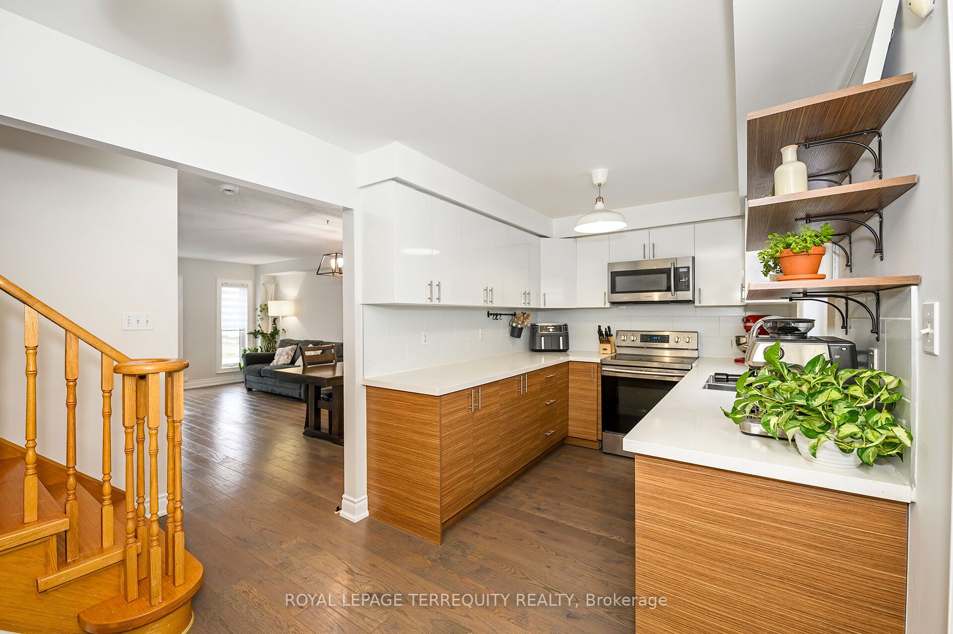 82 Timberwolf Crescent, Vaughan, ON, L4H 2W1 photo 4