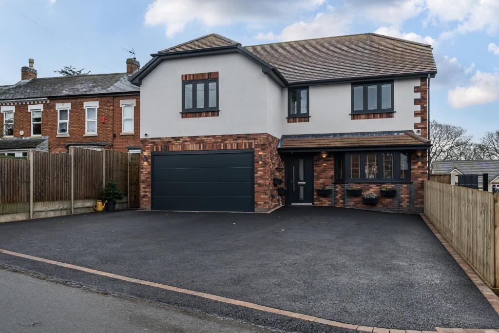 Pumphouse Lane, Redditch