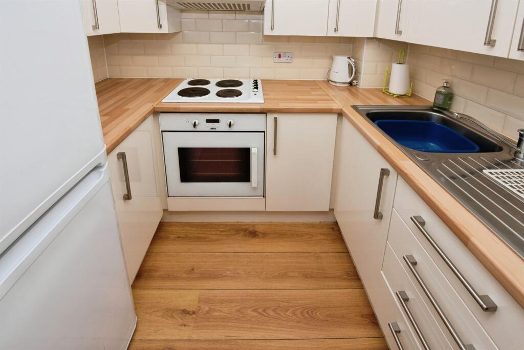 Midland Drive, Sutton Coldfield photo 5