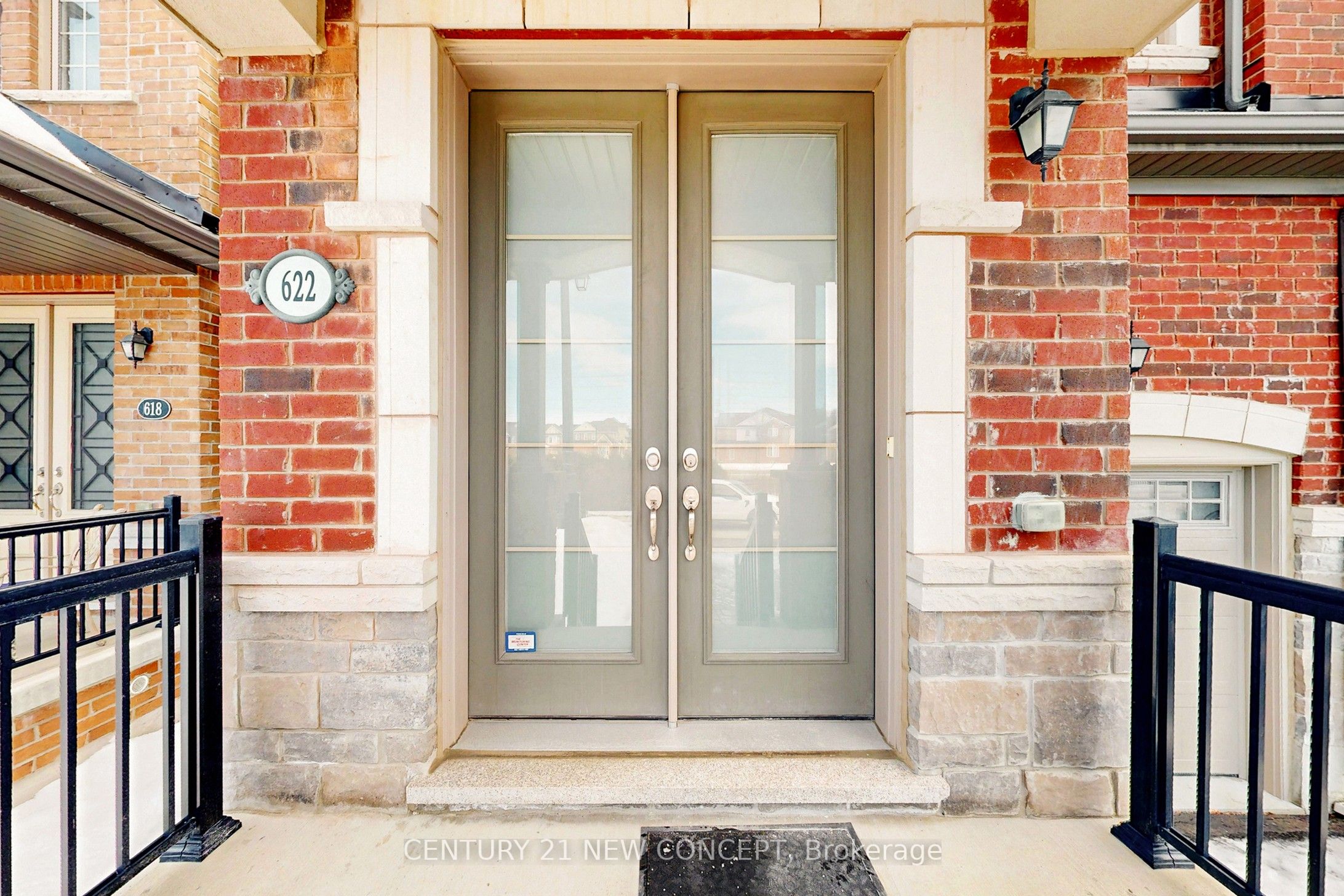 Additional image 3 of 622 Sweetwater Crescent, Newmarket, ON, L3X 0H5