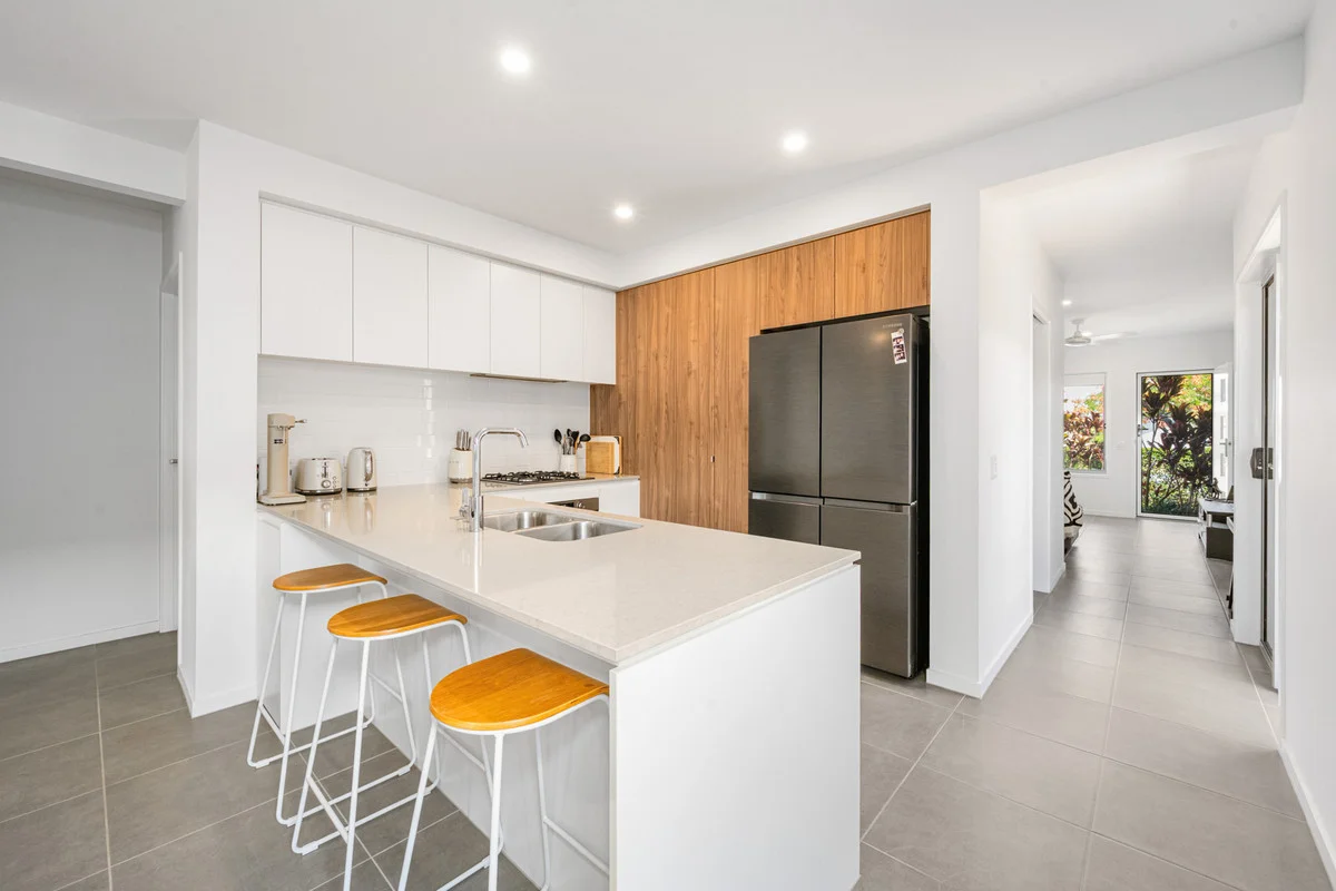 23 Bett Street, Strathpine QLD 4500 photo 3