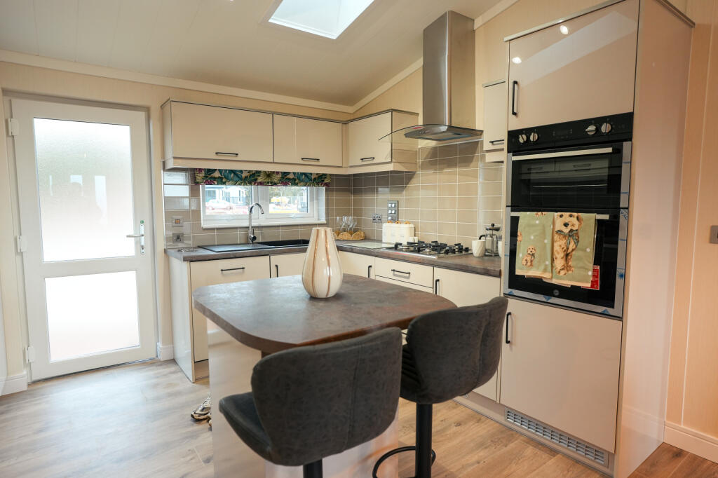 Additional image 5 of Studley, Warwickshire, B80