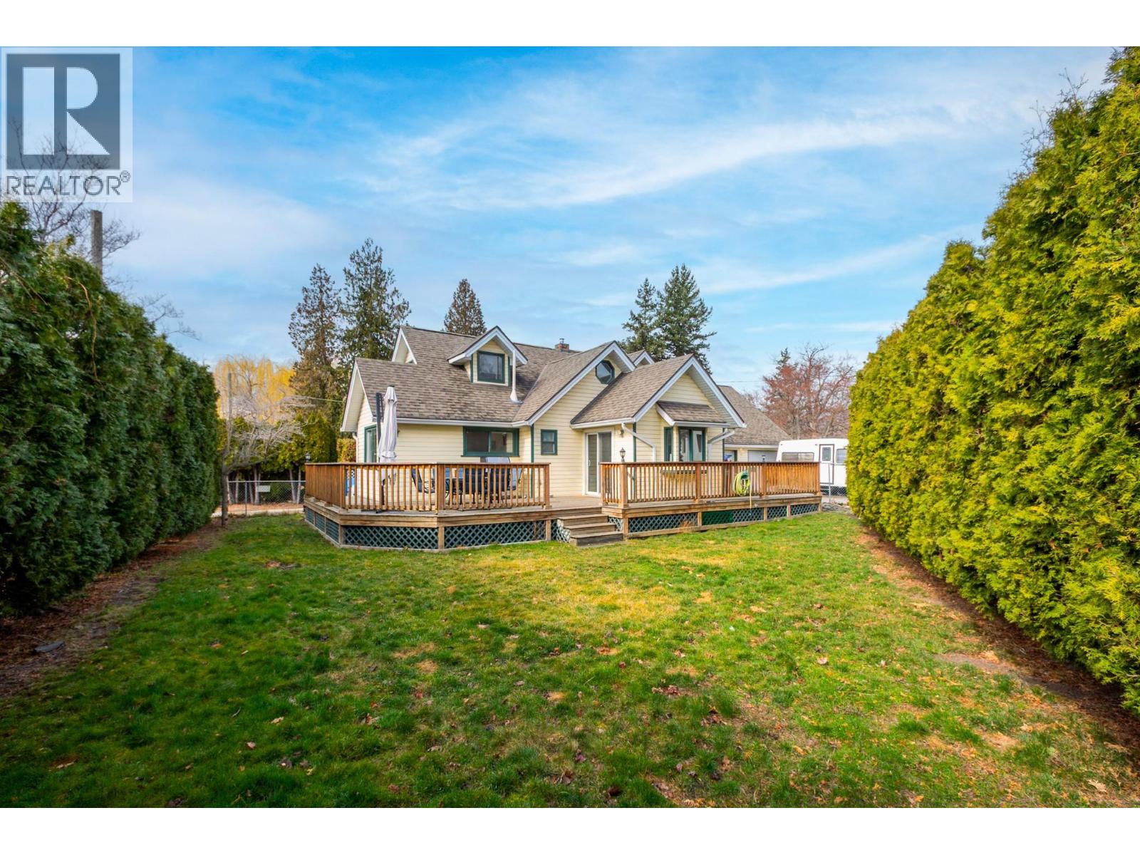 376 Beach Avenue, Kelowna, BC, V1Y5R6