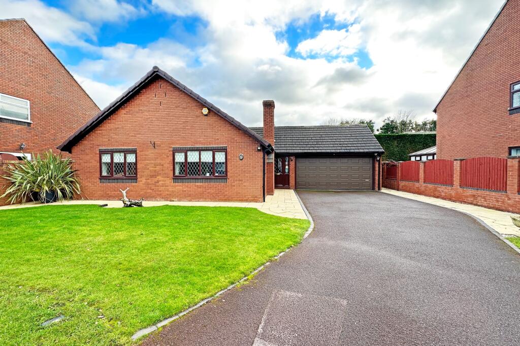 Minster Close, Knowle, B93