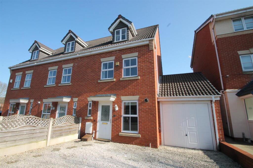Dorothy Adams Close, Cradley Heath