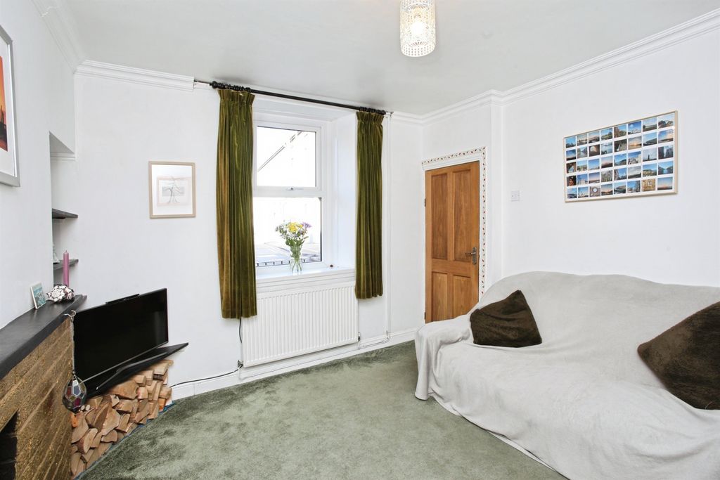 Additional image 7 of 3 bed detached house for saleClifton Street, Caerphilly CF83