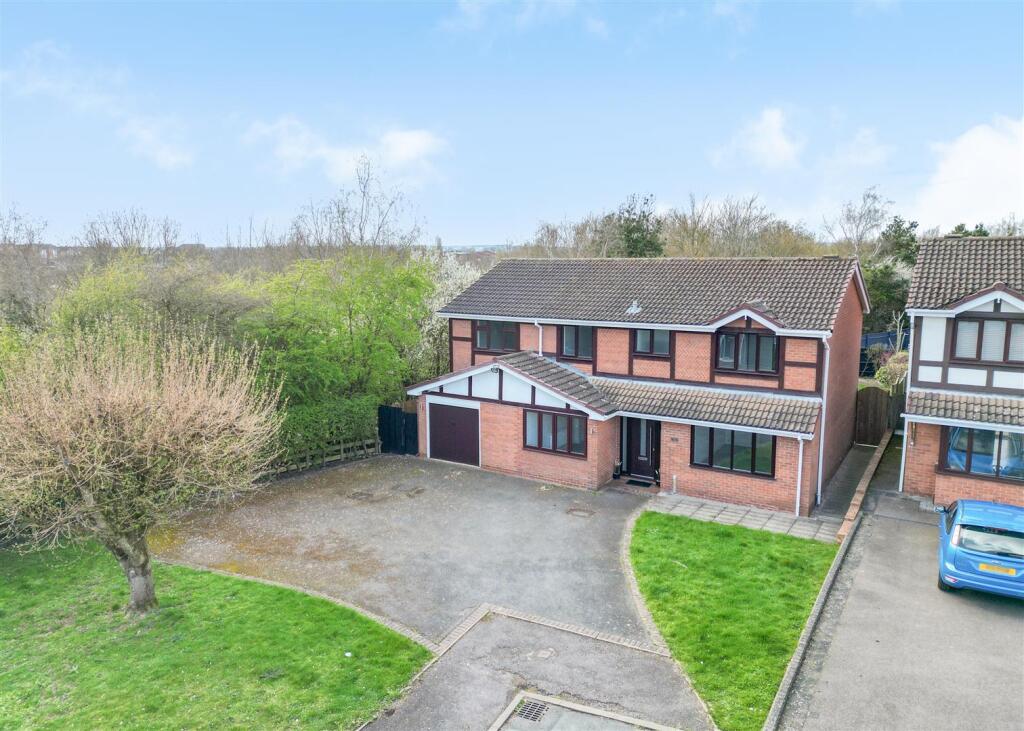 75 Falcon, Wilnecote, B77