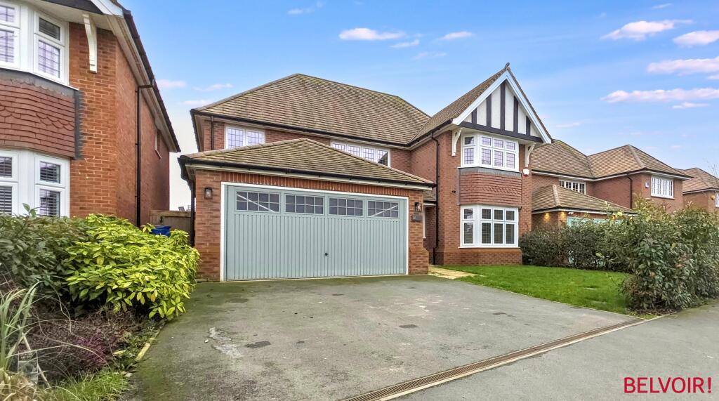 Rangemoor Crescent, Amington, Tamworth, B77