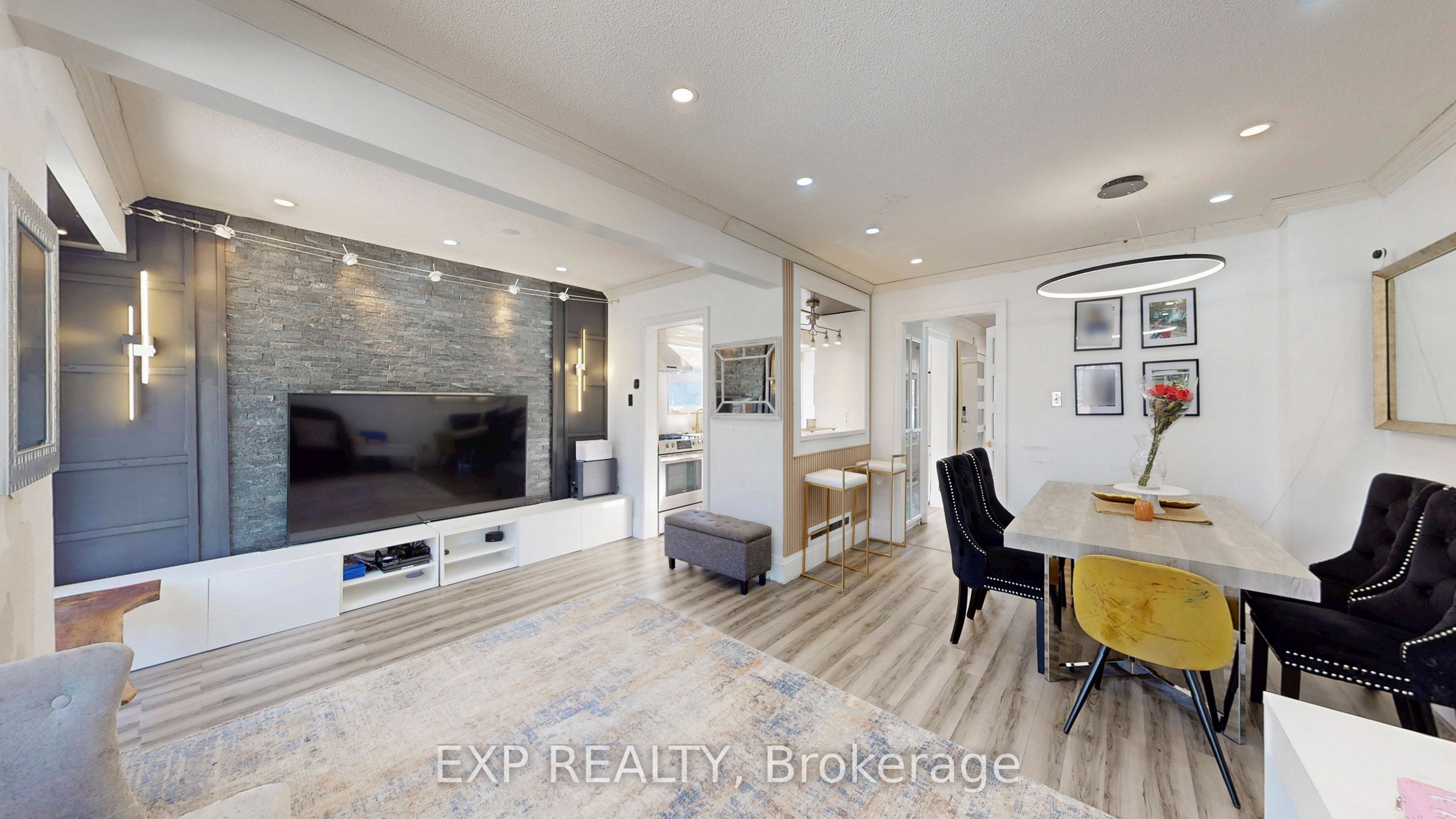Additional image 6 of 2458 Cobbinshaw Cir Drive, Mississauga, ON, L5N 2G3