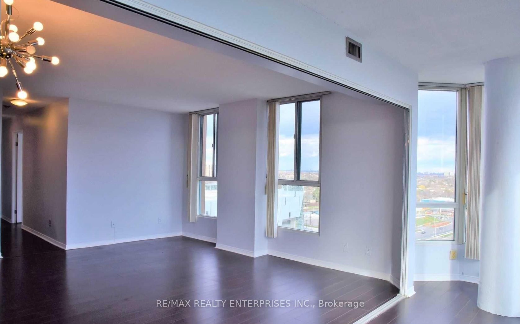 Additional image 4 of 1403-115 Hillcrest Avenue, Mississauga, ON, L5B 3Y9