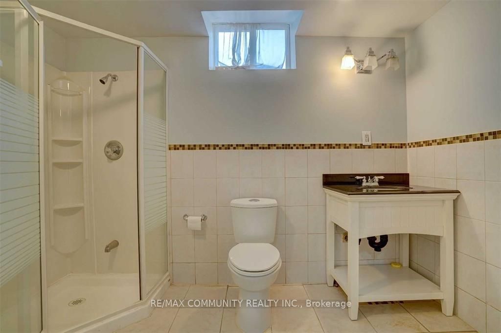Bsmt-208 Twyn Rivers Drive, Pickering, ON, L1V 1E4 photo 4