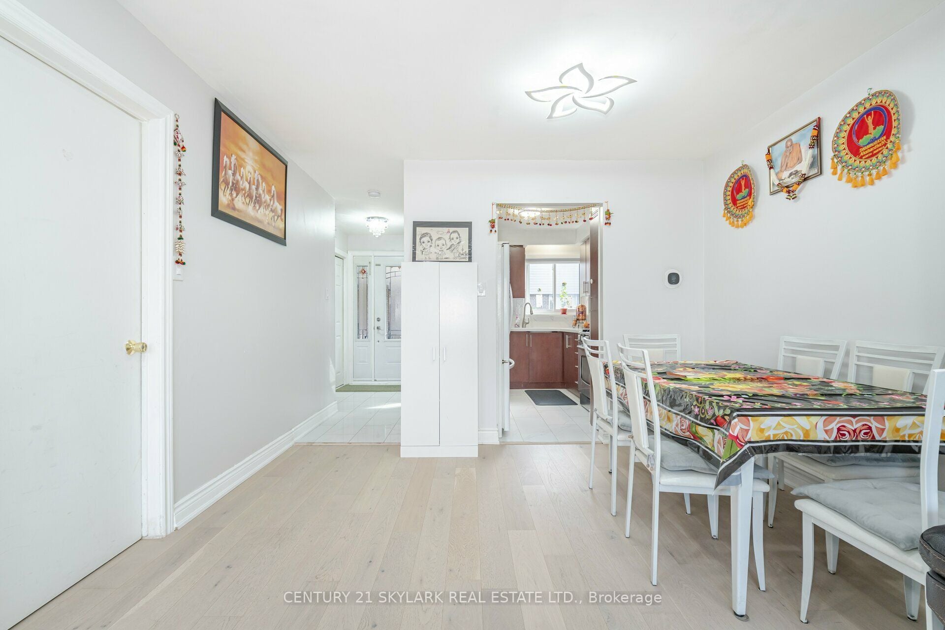 26-435 Silverstone Drive, Toronto, ON, M9V 3K7 photo 4