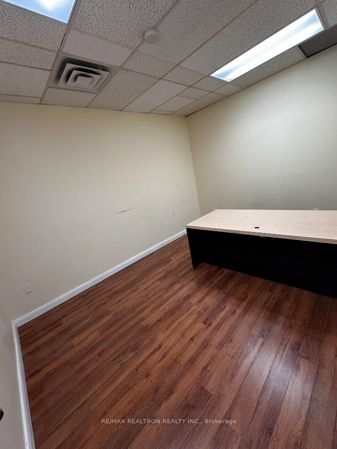 Additional image 3 of 200 & 201E-1300 Don Mills Road, Toronto, ON, M3B 2W6