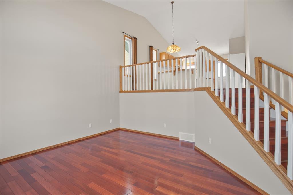 Additional image 5 of 84 Lister Crescent, Red Deer, AB, T4R 2R3