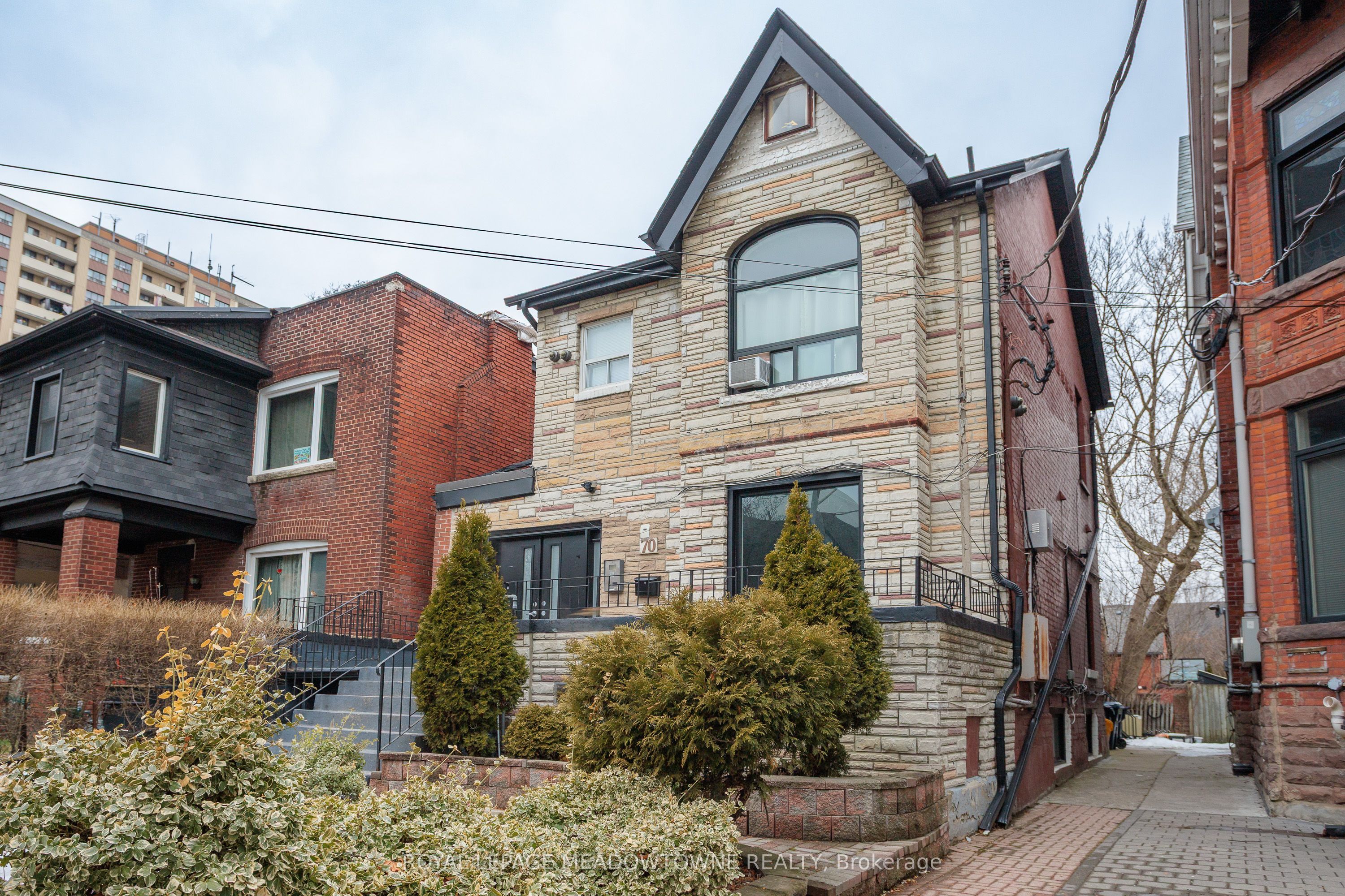 70 Melbourne Avenue, Toronto, ON, M6K 1K7