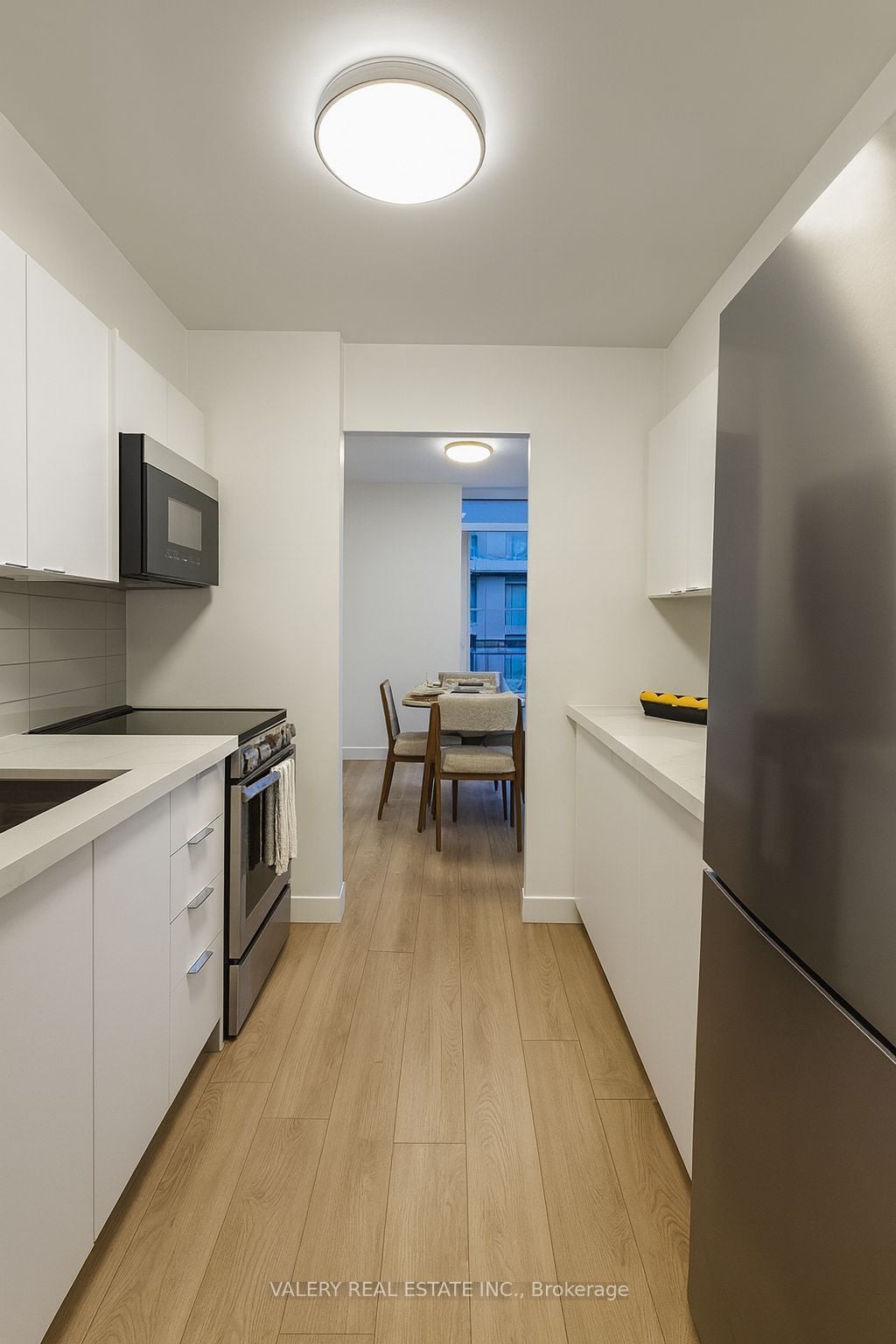 Additional image 3 of 906-70 Park Street E, Mississauga, ON, L5G 1M5