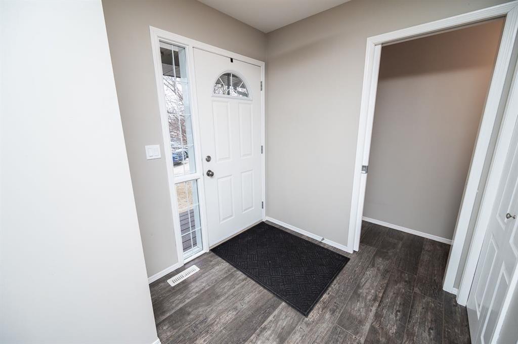 Additional image 3 of 75 Doherty Close, Red Deer, AB, T4R 3G1