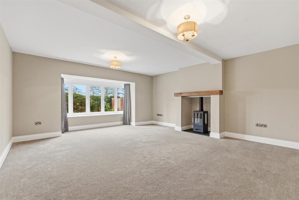 Chessetts Wood Road, Lapworth, Solihull photo 4
