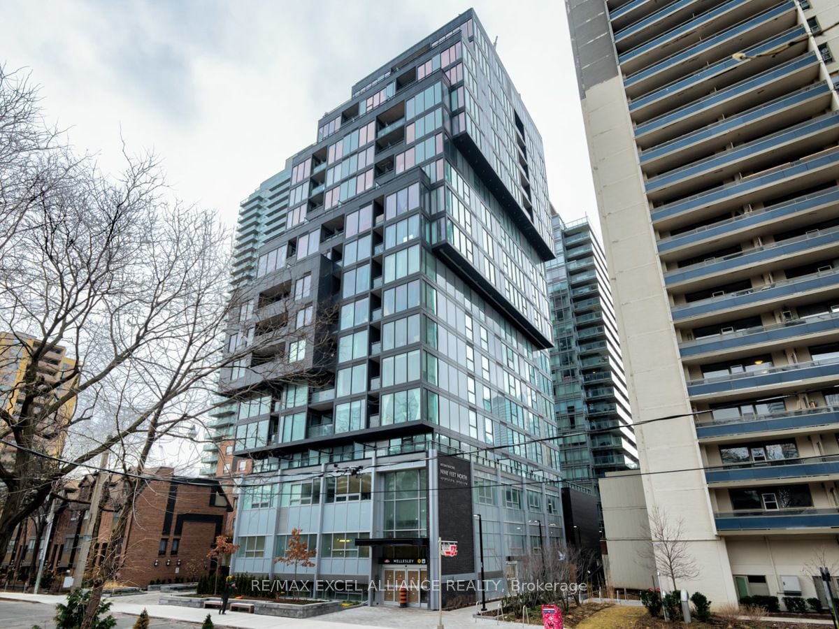 201-17 Dundonald Street, Toronto, ON, M4Y 1K3