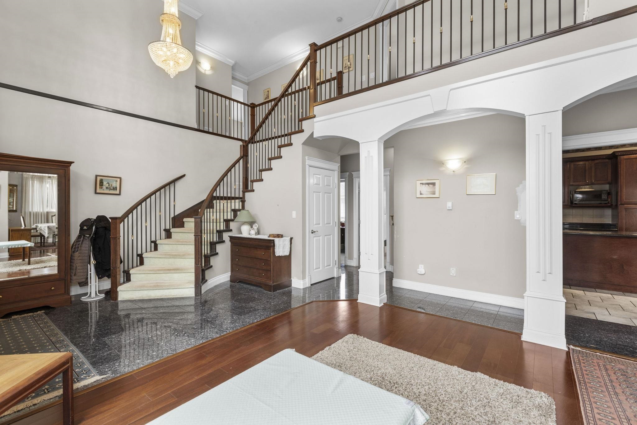 218 Seaview Drive, Port Moody, BC, V3H 3J2 photo 2