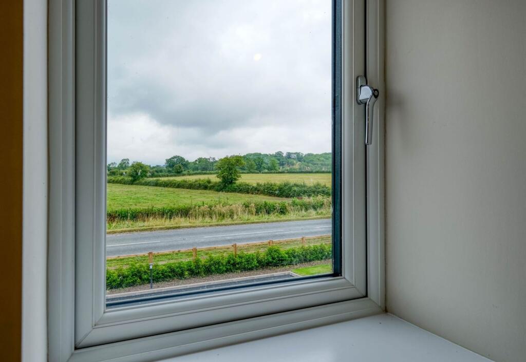 Droitwich Road, Bradley Green, B96 photo 5