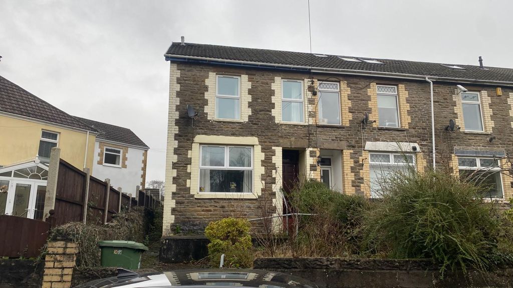 3 bed end terrace house for saleWest View, Caerphilly CF83