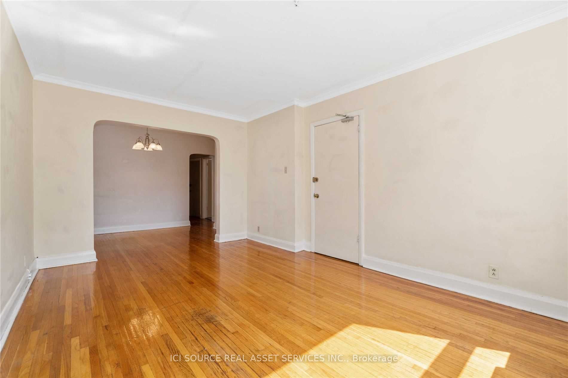 Additional image 6 of 2-116 Eastwood Road, Toronto, ON, M4L 2C9