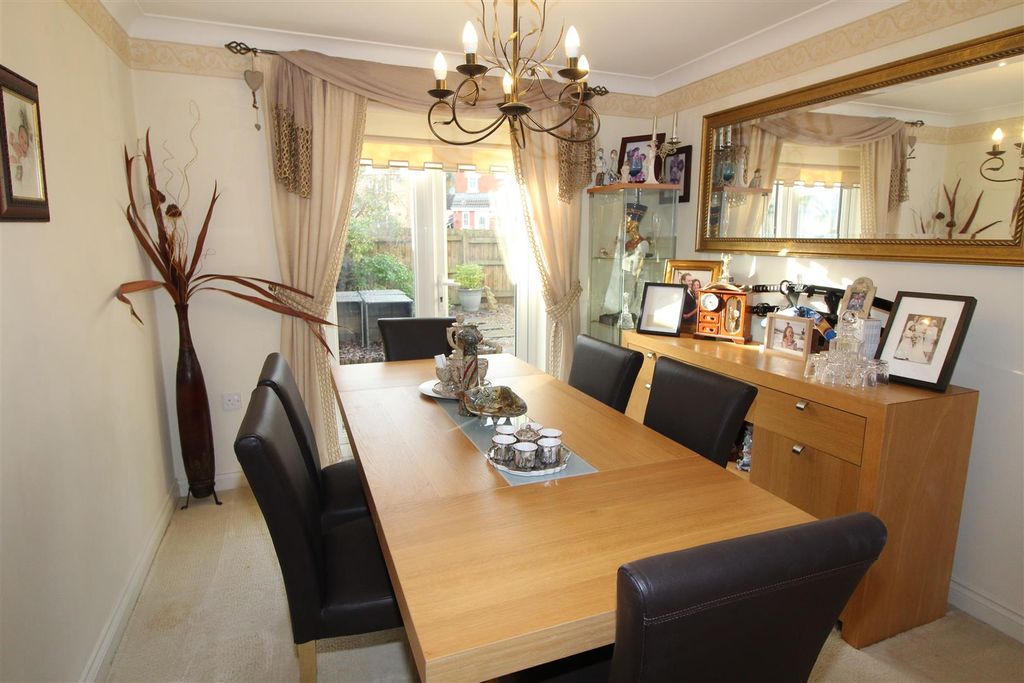 Additional image 9 of 5 bed detached house for salePwll Yr Allt, Pengam, Hengoed CF82
