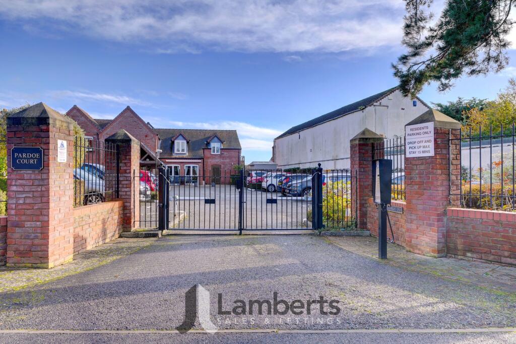 New Road, Studley, B80