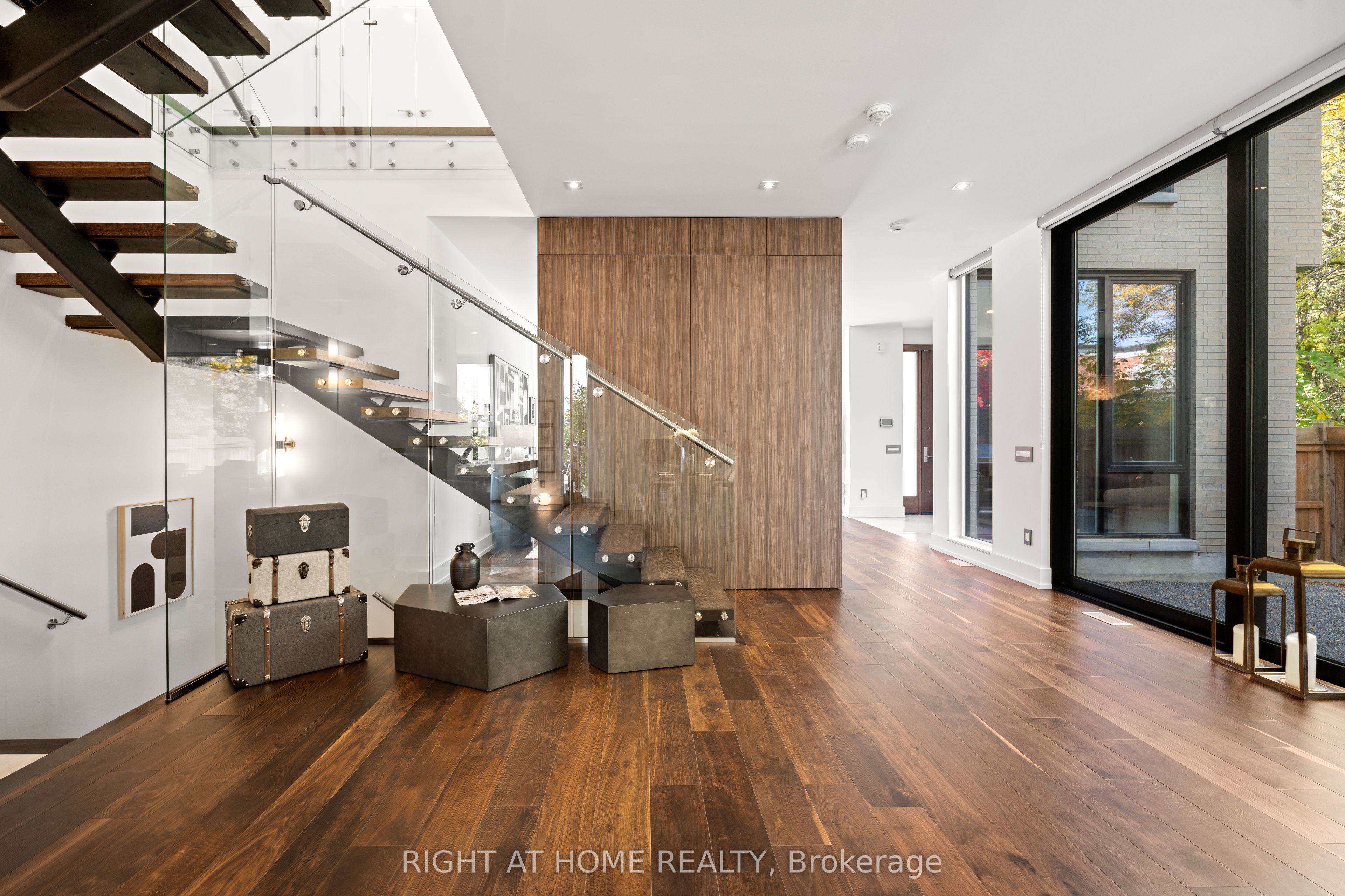 15 Fairmeadow Avenue, Toronto, ON, M2P 0A5 photo 3
