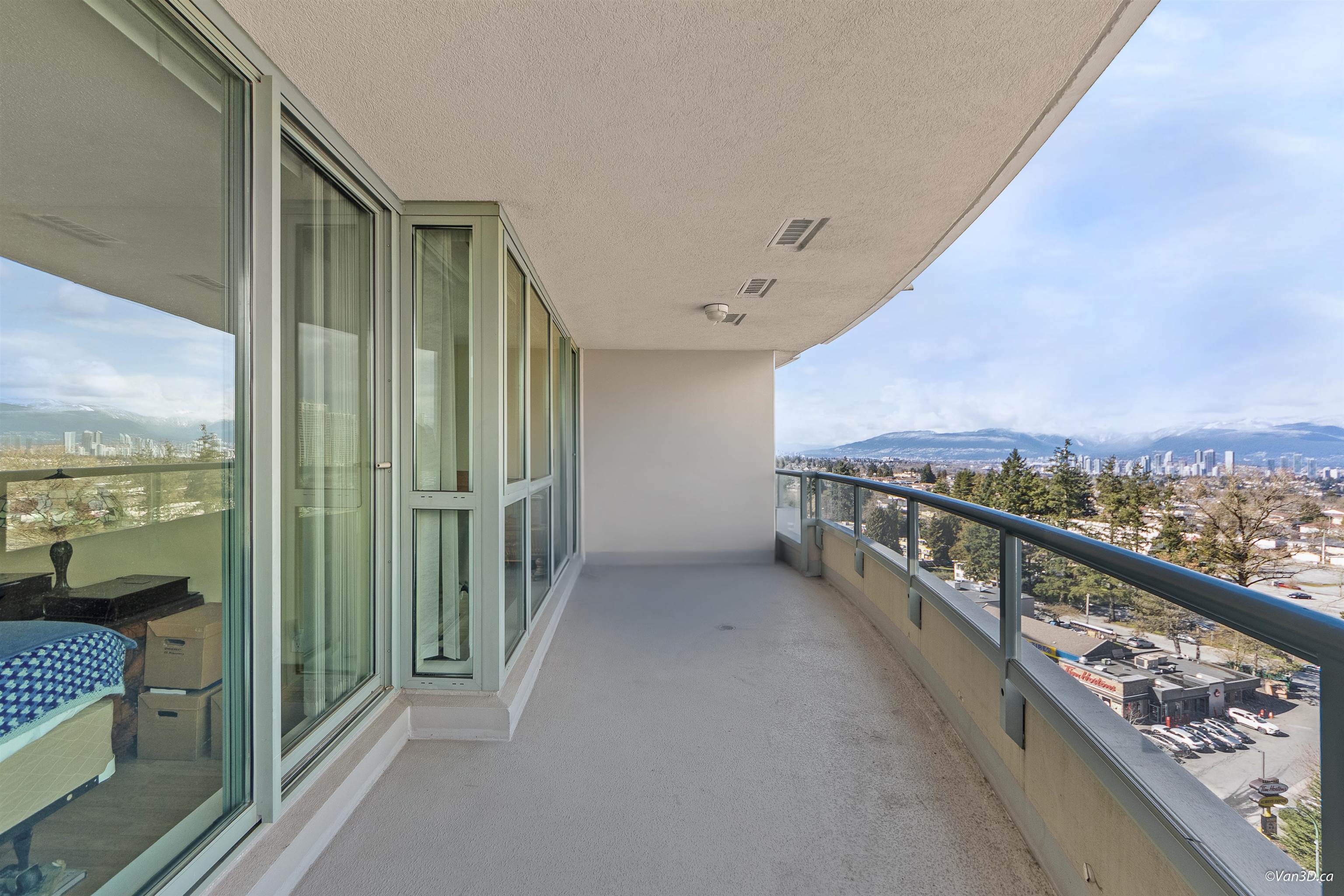 Additional image 3 of 1501-6659 Southoaks Crescent, Burnaby, BC, V5E 4M9