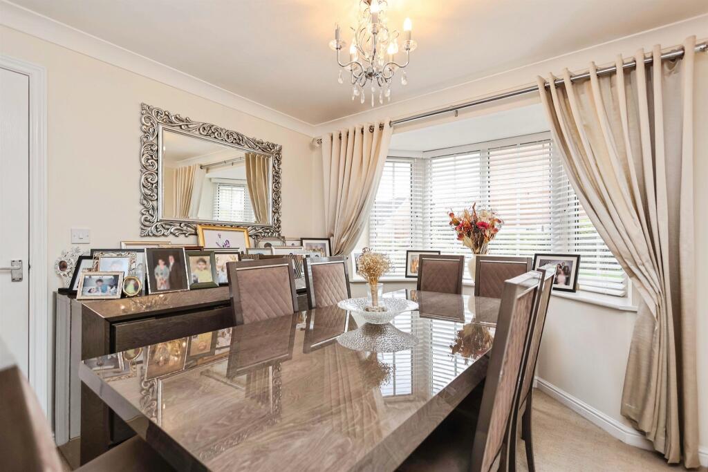 Huskison Close, Tividale, Oldbury photo 5