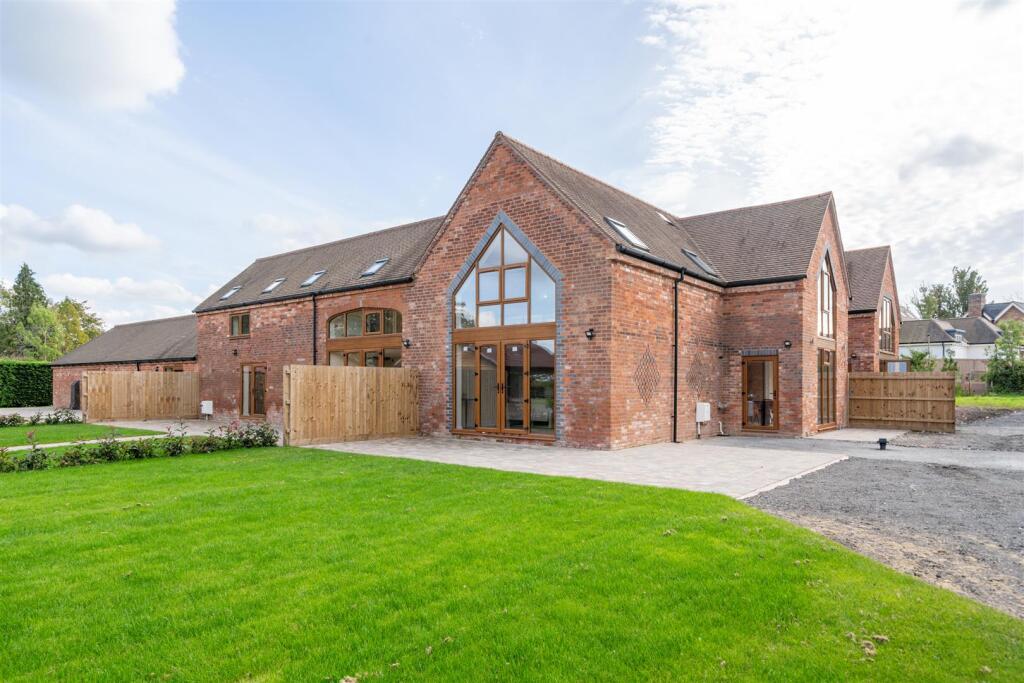 Fallon Court, Tanworth-In-Arden
