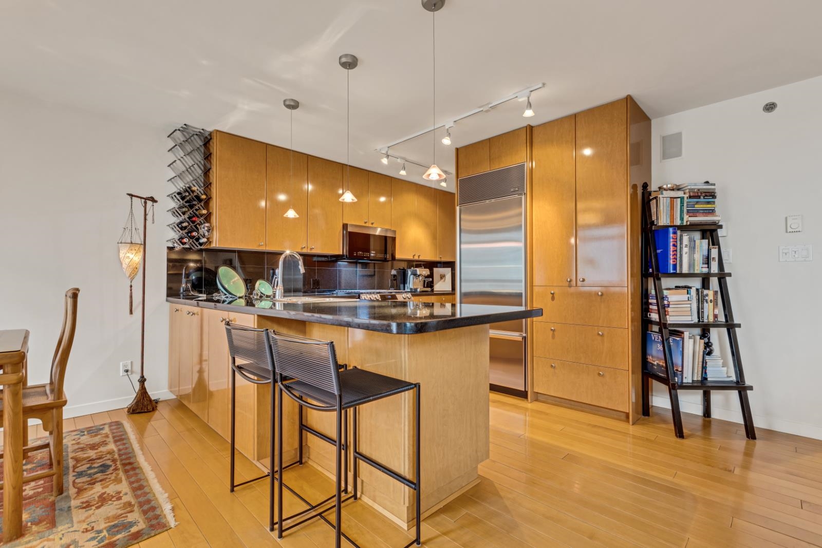Additional image 6 of 1404-819 Hamilton Street, Vancouver, BC, V6B 6M2
