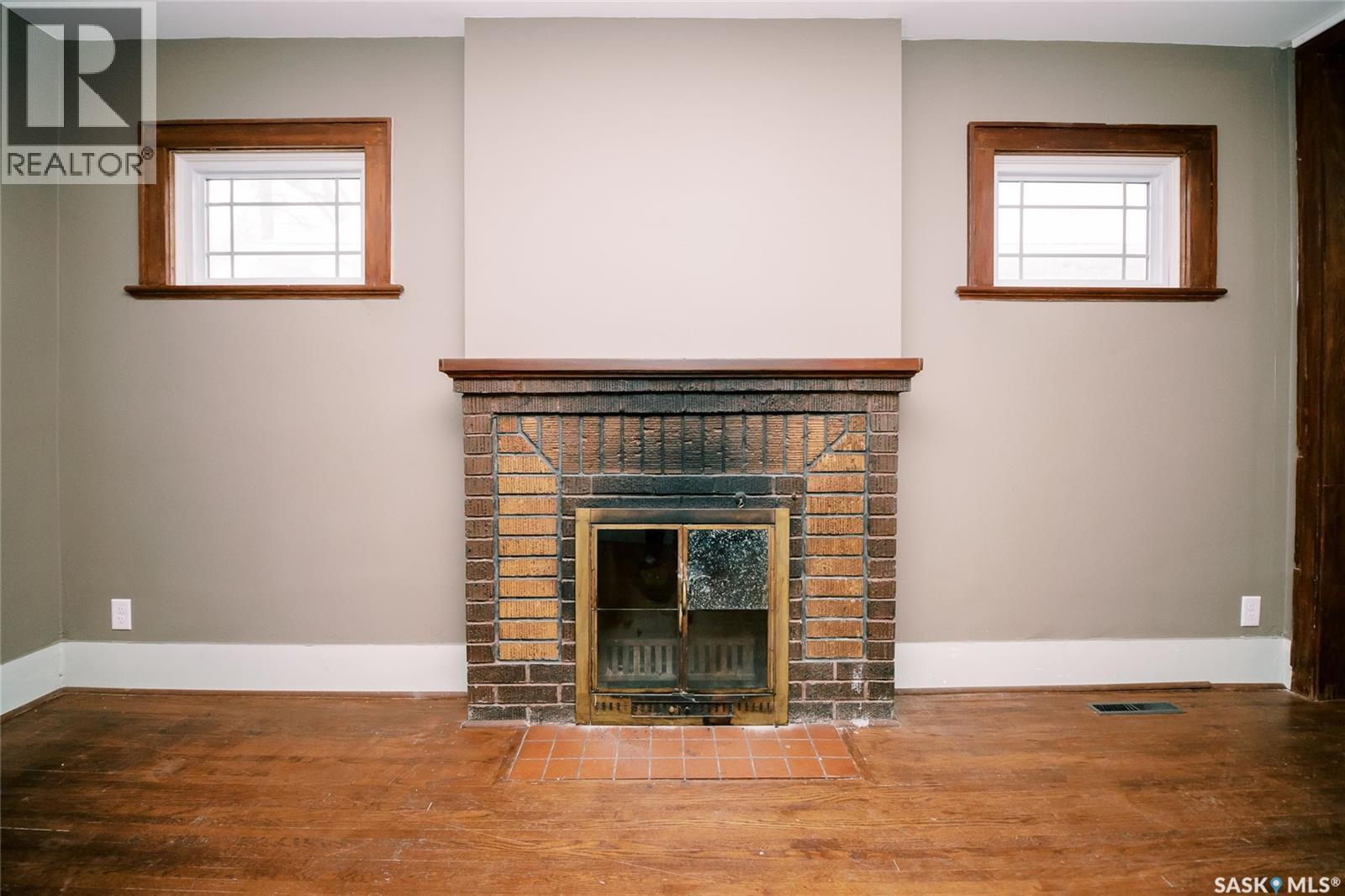 Additional image 3 of 105 28th Street, Saskatoon, SK, S7L0K1