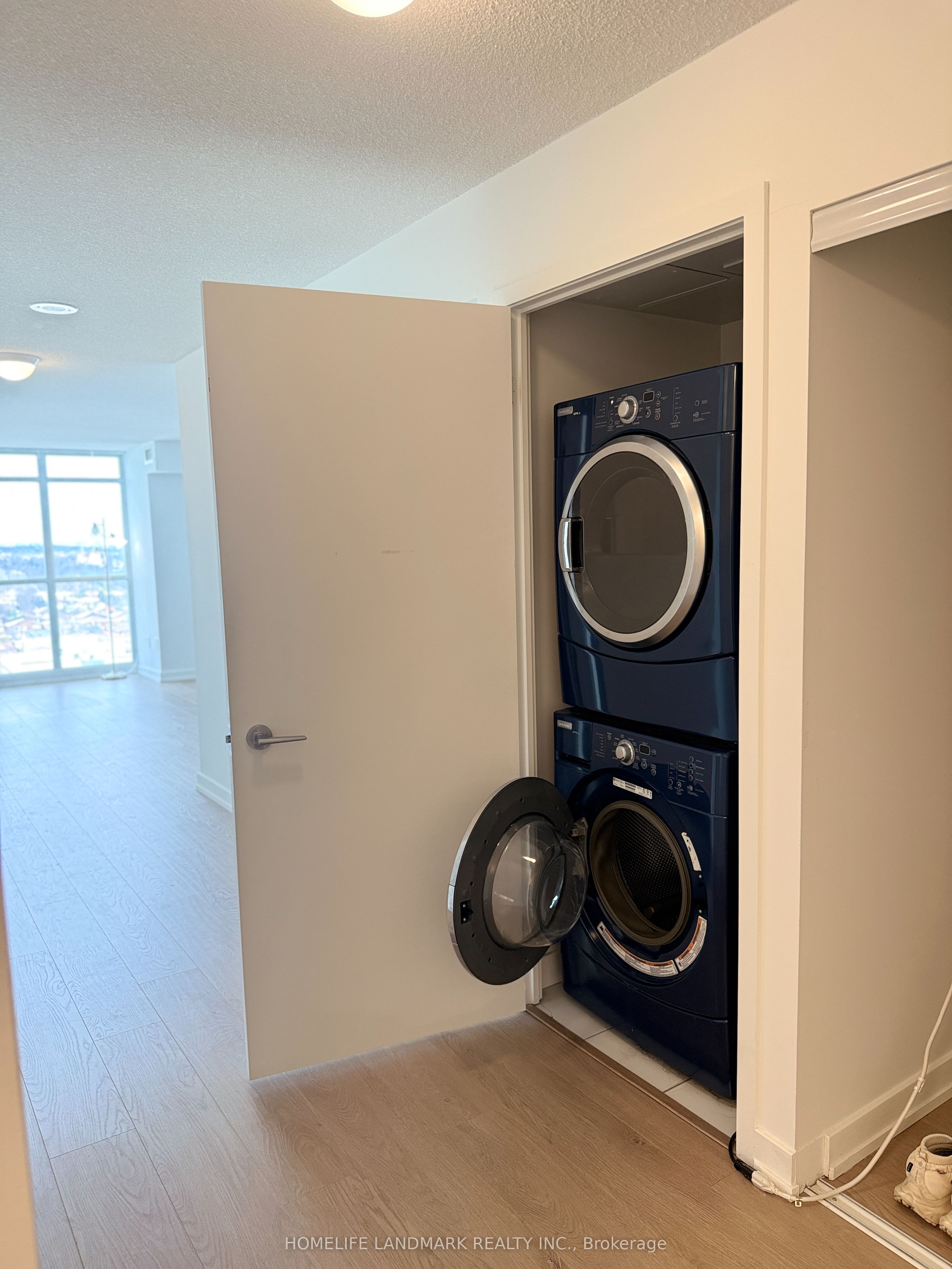 Additional image 3 of 1721-19 Singer Court, Toronto, ON, M2K 0B2