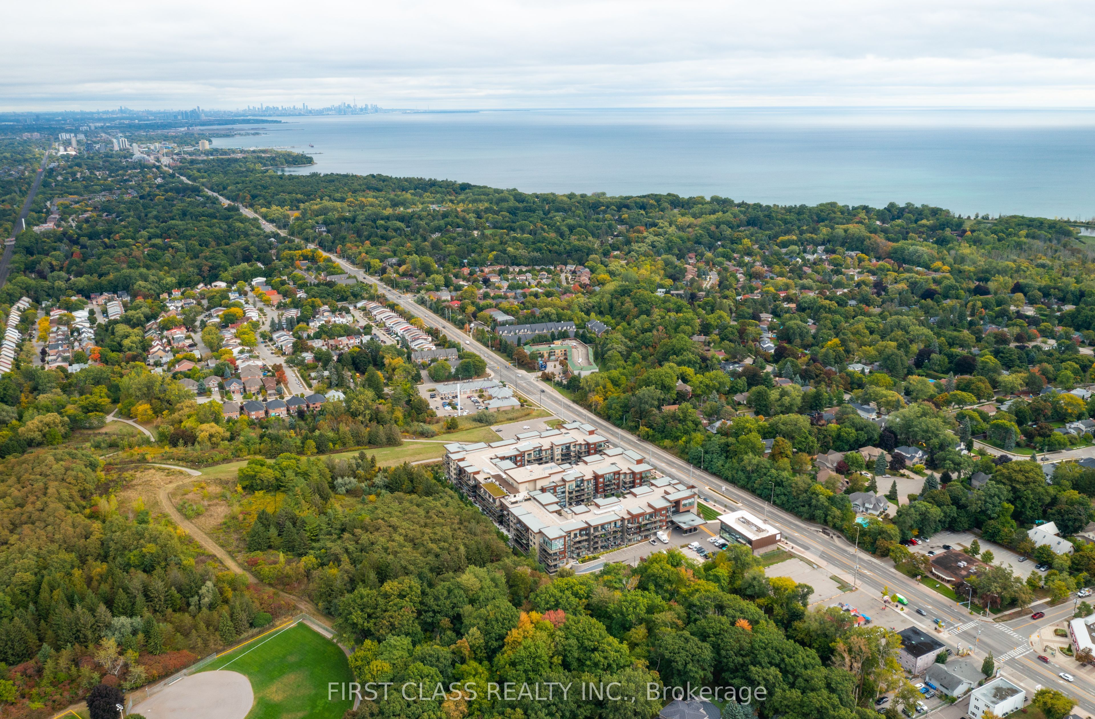 159-1575 Lakeshore Road W, Mississauga, ON, L5J 0B1