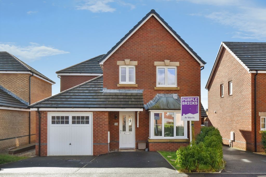 3 bed detached house for saleBeech Avenue, Bargoed CF81