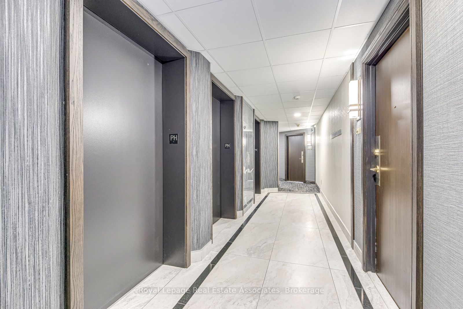 Additional image 5 of Ph18-4185 Shipp Drive, Mississauga, ON, L4Z 2Y8