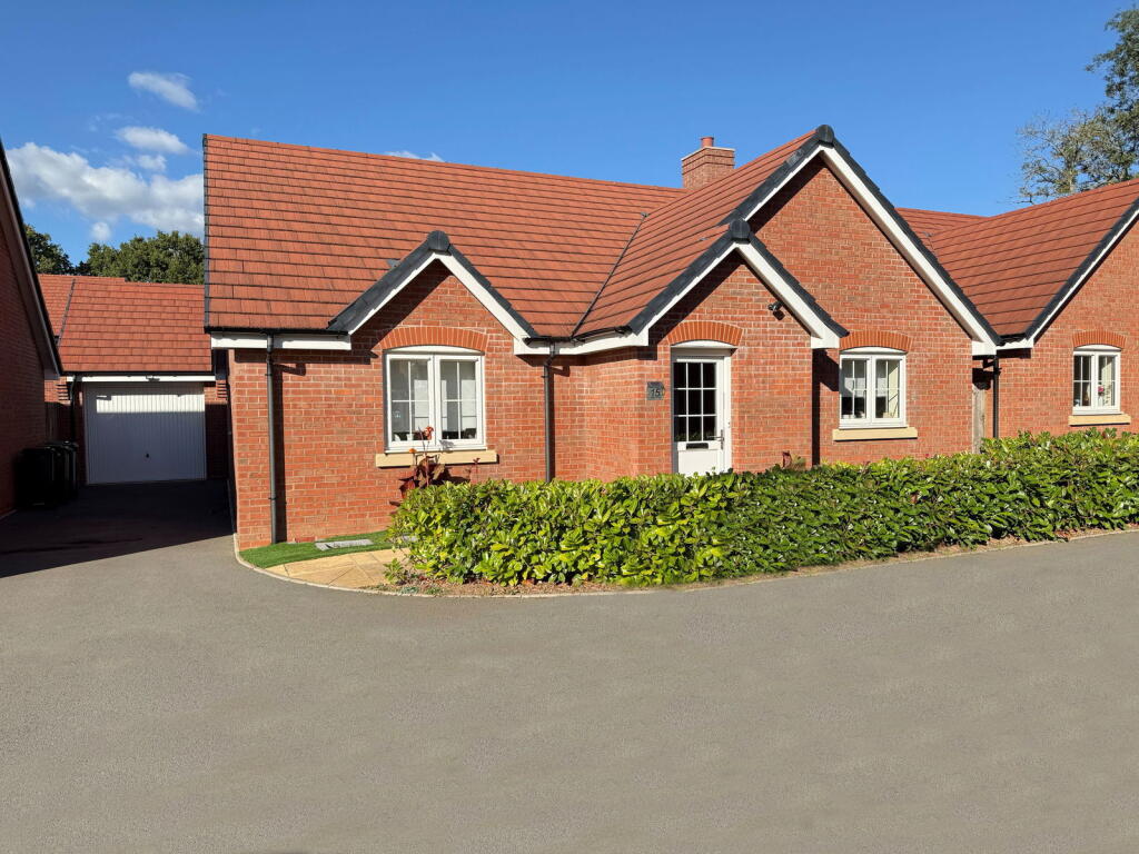 Farmers Lane, Tidbury Green, Solihull, B90 1UU