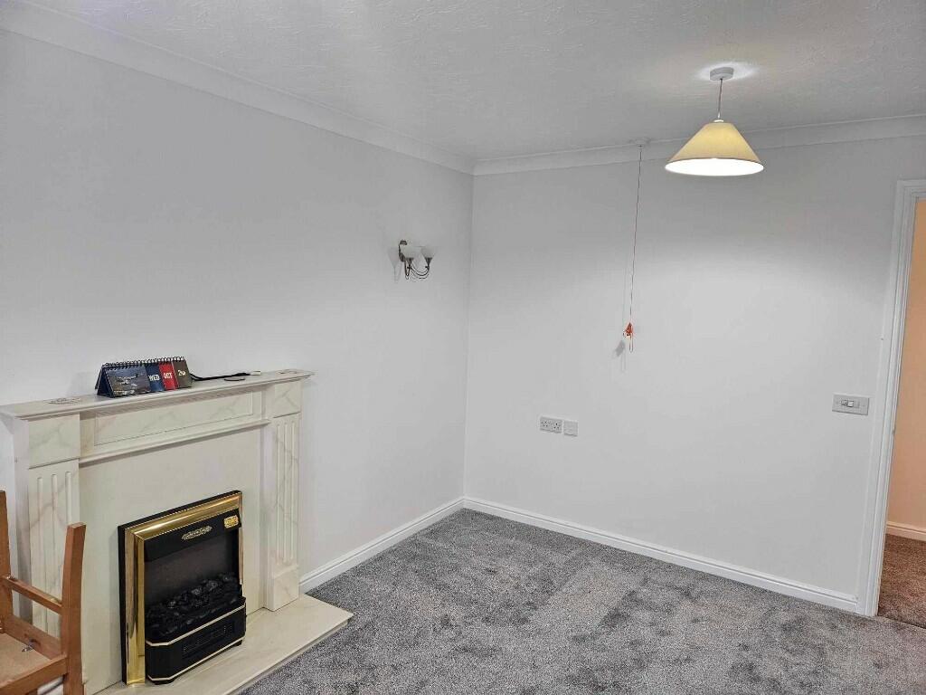 Additional image 3 of 39 Kingsford Court, 125 Ulleries Road, Solihull, West Midlands, B92 8DT