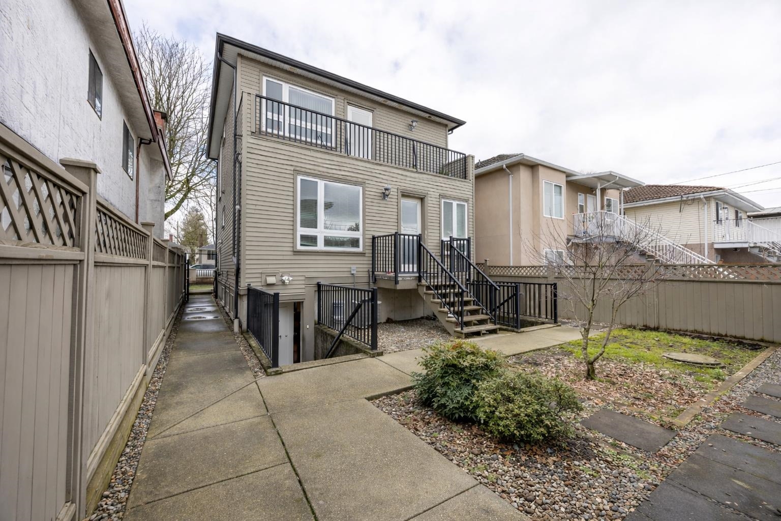 Additional image 6 of 2118 Waverley Avenue, Vancouver, BC, V5P 1R5