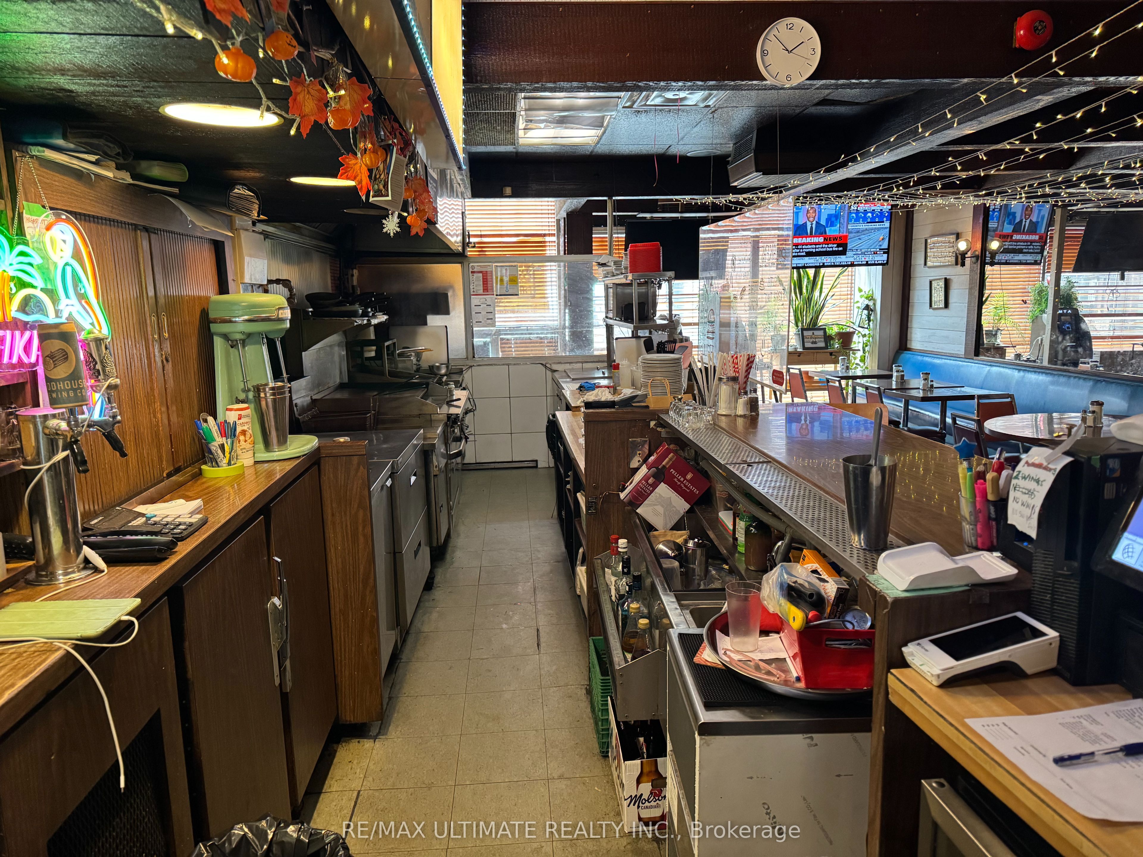 Additional image 5 of 160 Springhurst Avenue, Toronto, ON, M6K 1C2