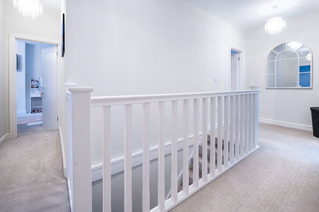 Additional image 8 of 4 bed terraced house for saleRaglan Road, Hengoed CF82