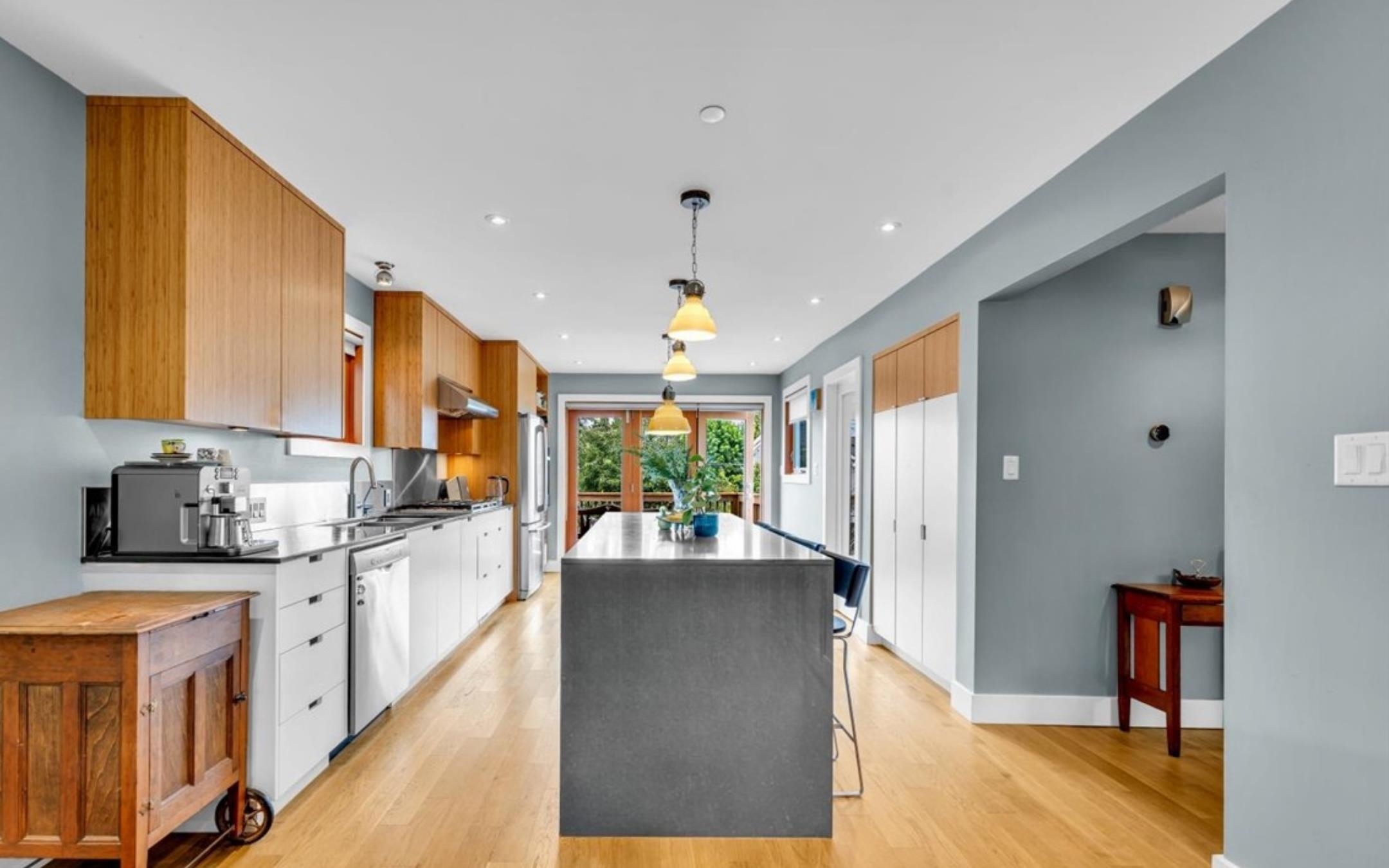 Additional image 3 of 57 17th Avenue W, Vancouver, BC, V5Y 1Z5