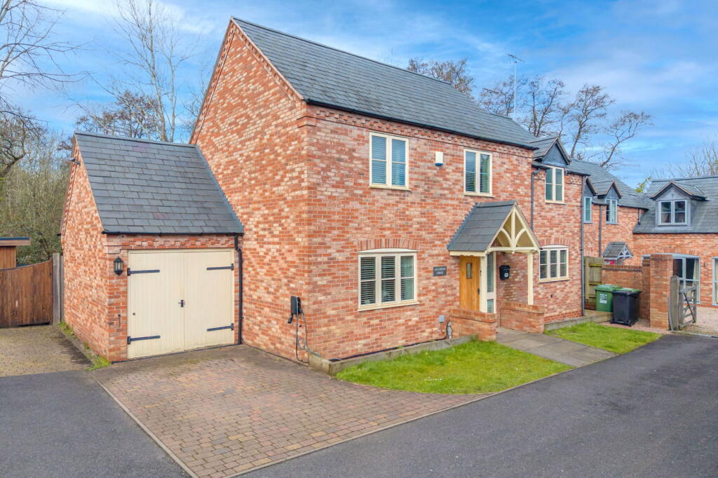 Edgewood House, Enfield Road, Hunt End, Redditch, B97 5NH